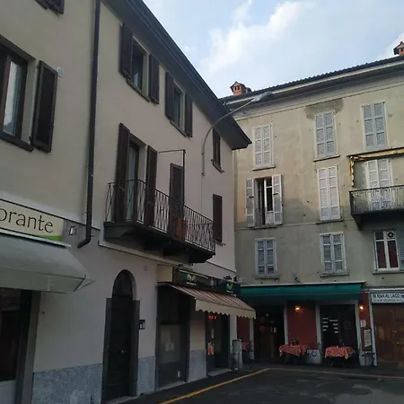 Bed On The Monolocale Vista Apartment Como