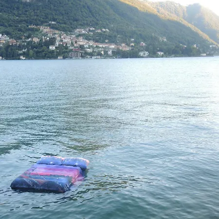 Bed On The Monolocale Vista アパート コモ